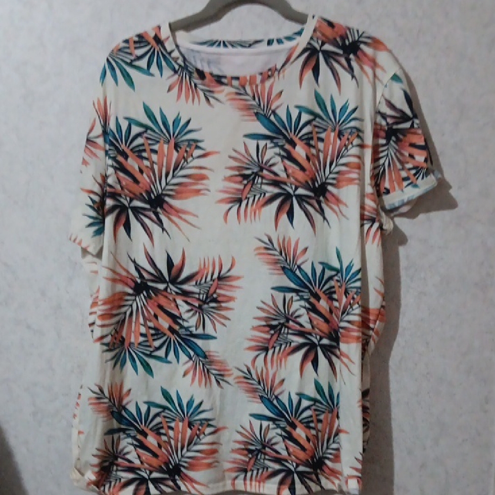 SHEIN Blue and Cream Relaxed Boxy Short Sleeve Tee